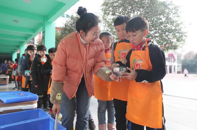 888welcomeг”—Ϻ̶ʳƷͶӪ